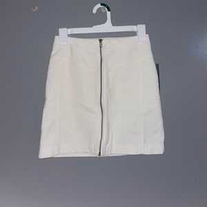 White zip up mini skirt